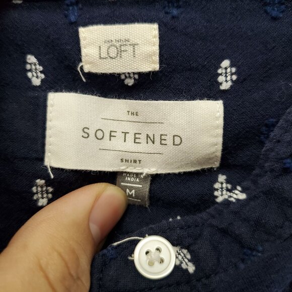 Loft Top Womens Medium Navy Blue Embroidered Floral Softened Button Blouse - Picture 2 of 10